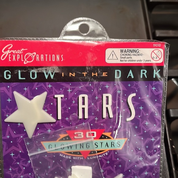 New great explorations, glow-in-the-dark stars - Picture 3 of 9